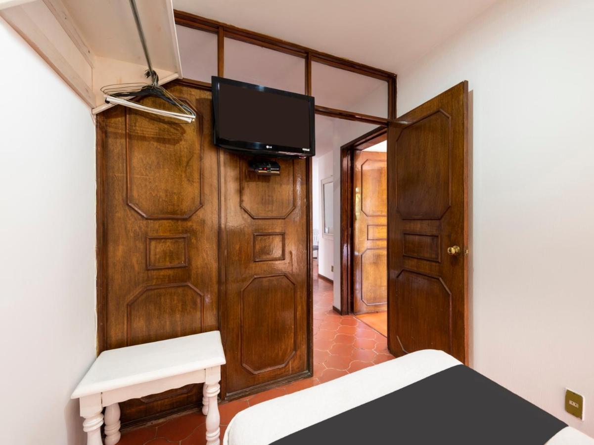 Suites Internacional Zapopan Ngoại thất bức ảnh
