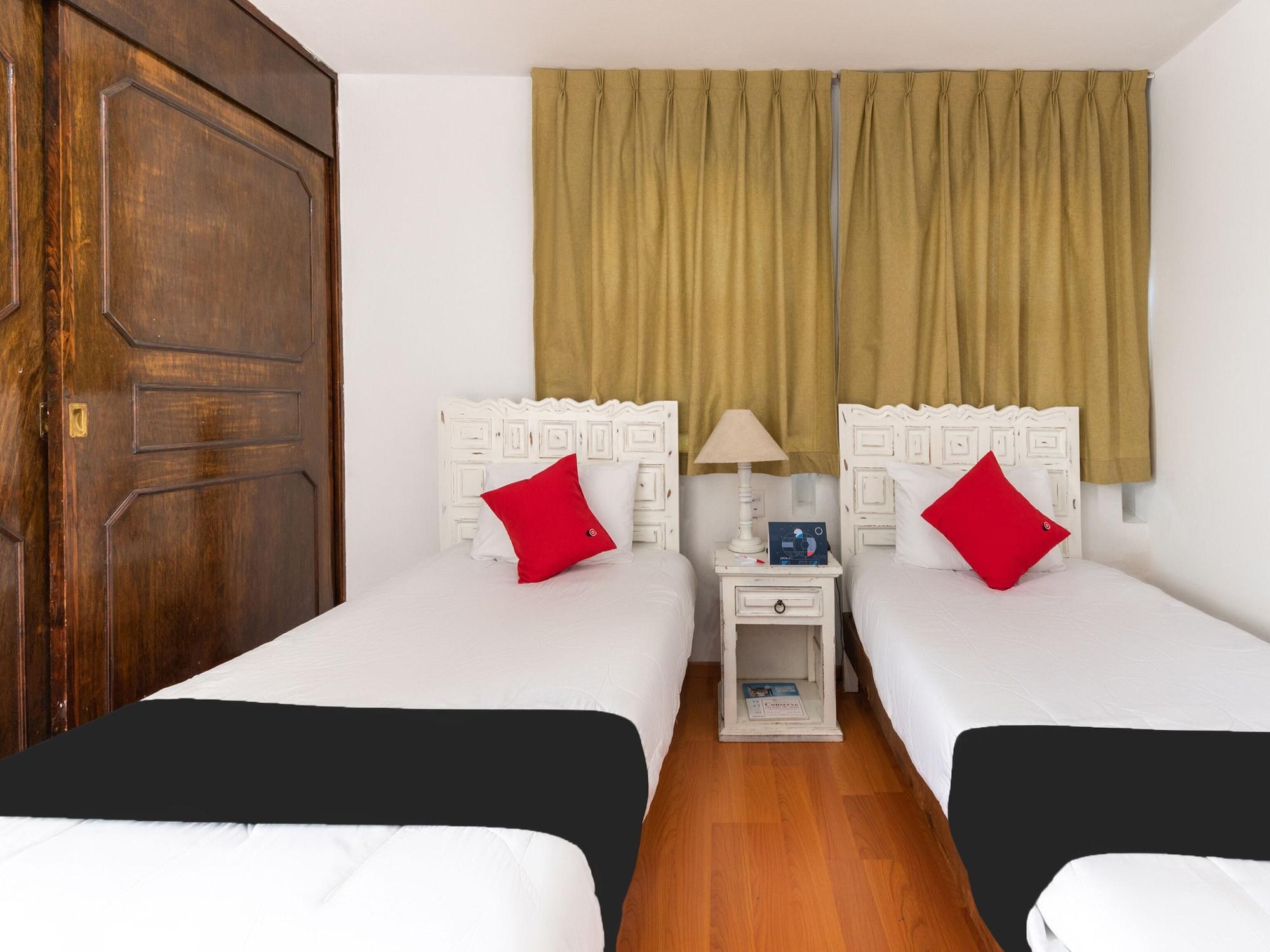 Suites Internacional Zapopan Ngoại thất bức ảnh