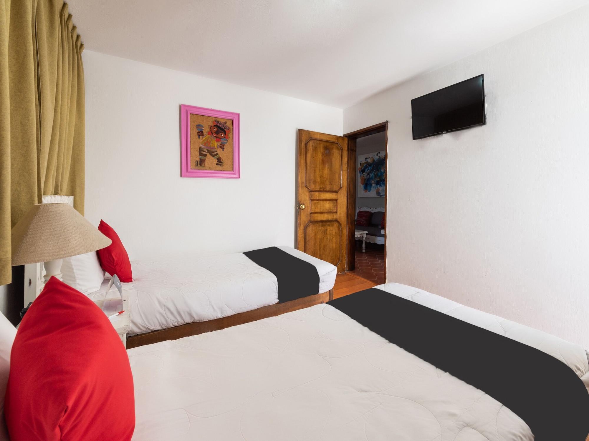 Suites Internacional Zapopan Ngoại thất bức ảnh