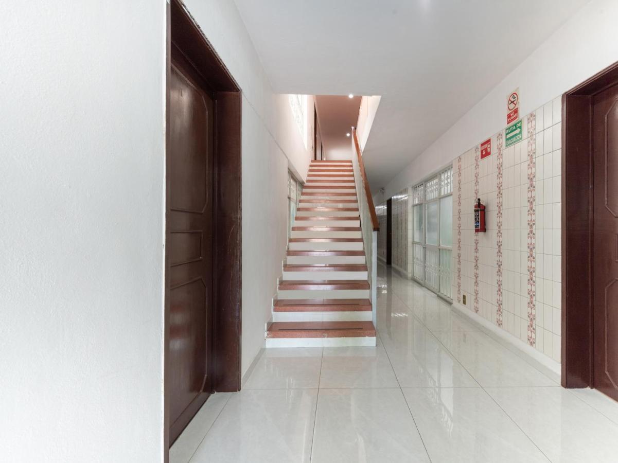 Suites Internacional Zapopan Ngoại thất bức ảnh